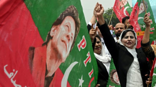 Pakistan: Imran Khan dans "un bon état d'esprit" malgré de dures conditions carcérales 