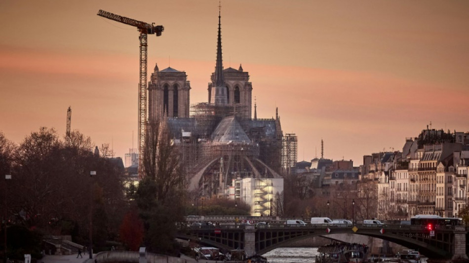 Corais de Notre-Dame esperam ansiosos a reabertura da catedral