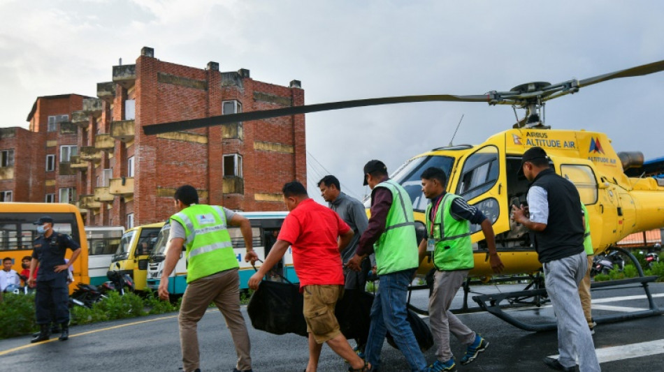 Acidente de helicóptero no Nepal matou cinco mexicanos da mesma família