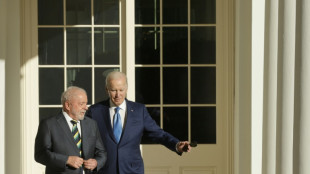 Biden et Lula se jurent de défendre une démocratie "mise à l'épreuve" dans leurs pays