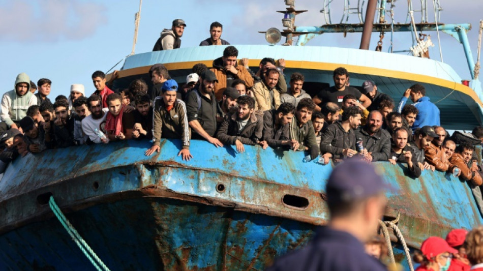 Grèce: 500 migrants sauvés en mer, Athènes appelle à la "solidarité" européenne