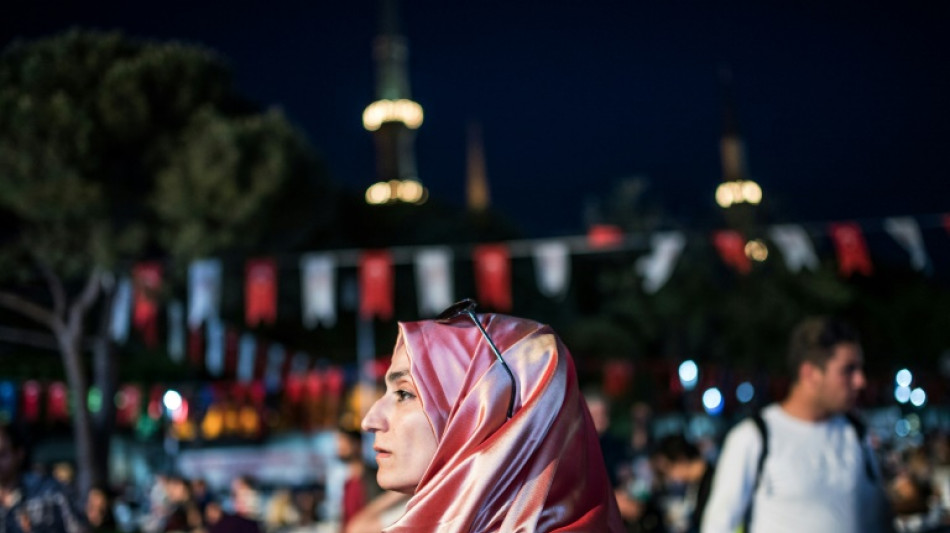 Headscarf debate heats up ahead of Turkish vote