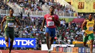 Kerley coasts through world 200m semis as US seek second sprint sweep