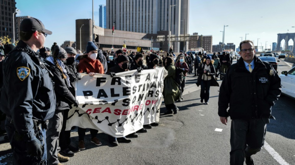 Manifestantes pró-Gaza bloqueiam pontes e túnel de acesso a Nova York