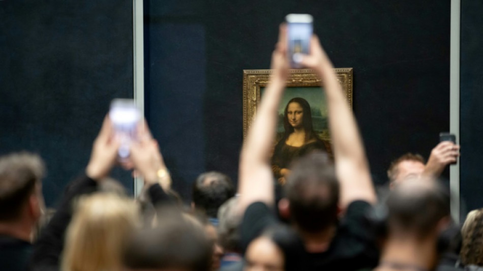 Louvre estuda exibir a Mona Lisa em sala separada