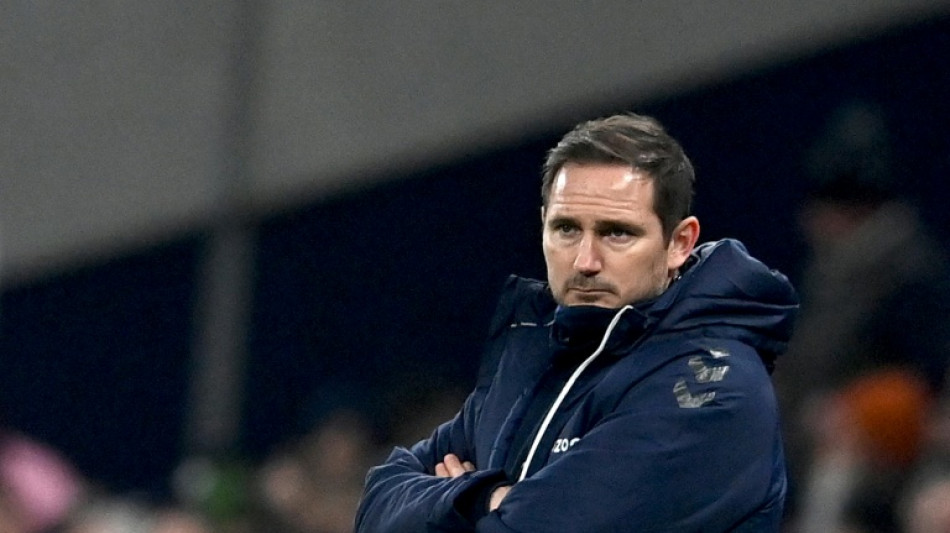 Lampard plays down crisis talk at struggling Everton