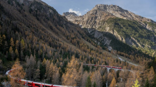 El tren más largo del mundo, en los Alpes suizos