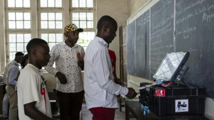 Jour d'élections à haut risque en RDC: retards et énervement au démarrage