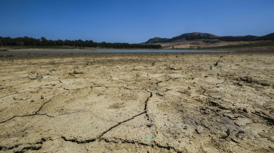 Wmo, probabile che temperatura 2024 sforerà limite 1,5 gradi