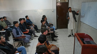 Afghanistan: les hommes de retour à l'université, pas les femmes