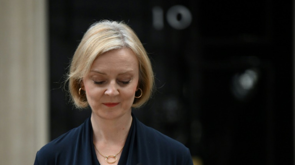 Royaume-Uni: Liz Truss, une descente aux enfers 