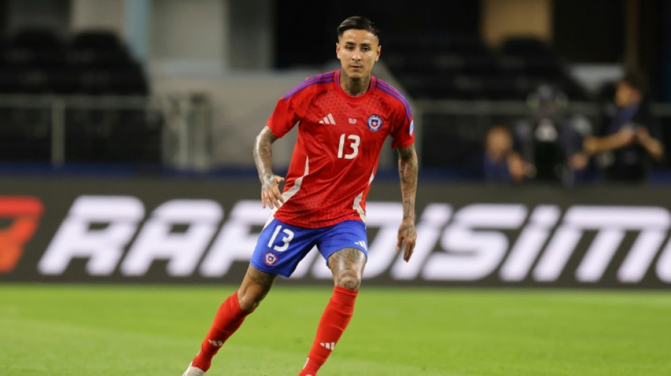 Erick Pulgar, do Flamengo, desfalca Chile contra Argentina 'por precaução' nas Eliminatórias