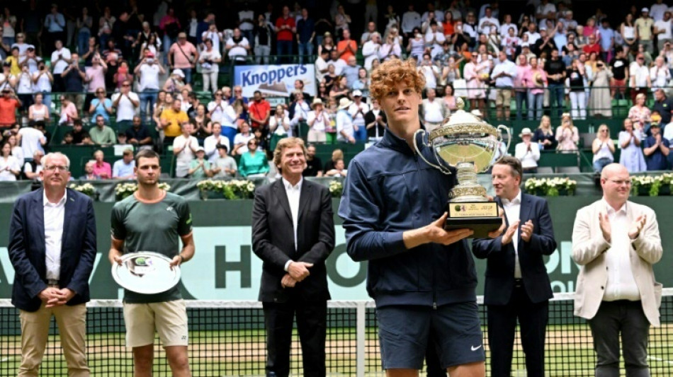 Sinner edges Hurkacz to win first grass-court title in Halle