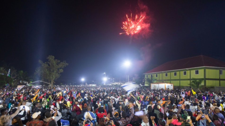 Al menos nueve muertos en estampida en centro comercial en Uganda