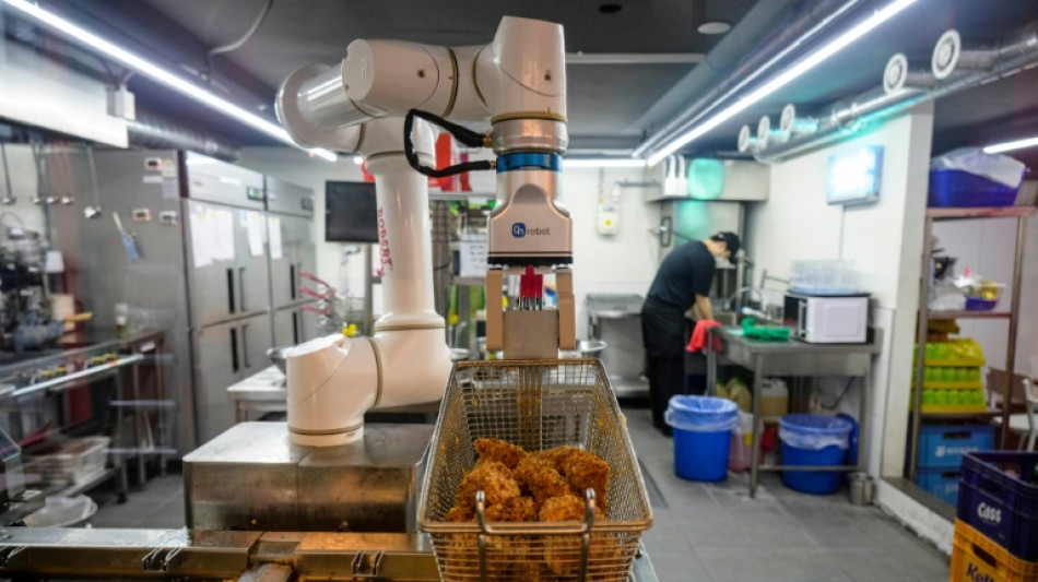 Poulet frit robotisé: la Corée du Sud mise sur la haute-technologie culinaire