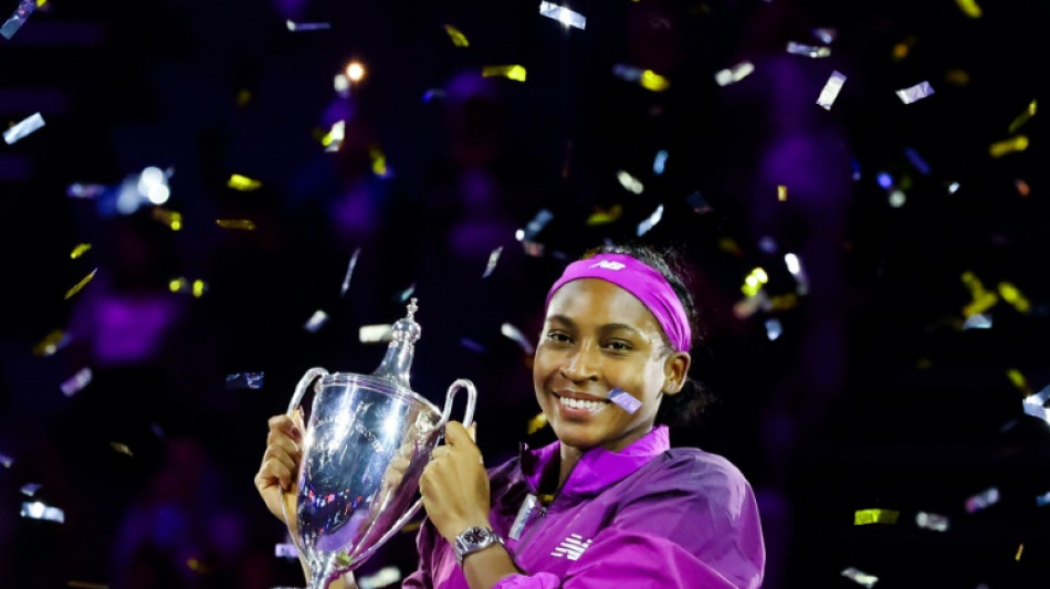 Coco Gauff vence Qinwen Zheng e é campeã do WTA Finals