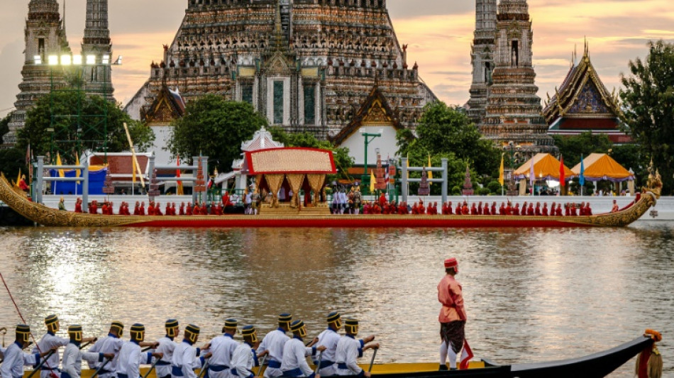 Thousands turn out for Thai royal barge pageantry