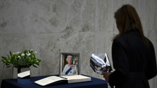 Argentine reverence for Queen Elizabeth marred by Falklands memories