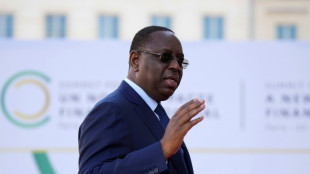 Soulagement au Sénégal après l'annonce de Macky Sall de ne pas briguer un 3e mandat