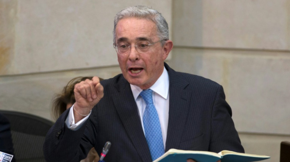 Defesa do ex-presidente Álvaro Uribe pede anulação de acusações de suborno