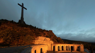 Espagne: le fondateur de la Phalange exhumé de l'ancien mausolée de Franco