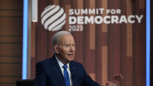 Joe Biden veut croire que le "vent a tourné" pour plus de démocratie