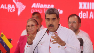 Maduro presenta la sua squadra per la campagna elettorale