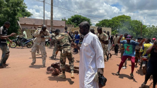 Mali: attaque "terroriste" repoussée aux portes de la capitale