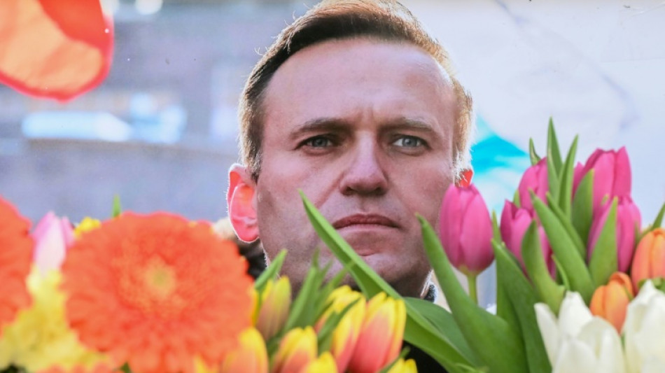 La mère de Navalny appelle Poutine à lui remettre le corps de son fils