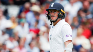 England eke out slender lead against New Zealand in 1st Test