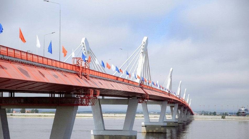 Inauguration du premier pont routier entre la Russie et la Chine