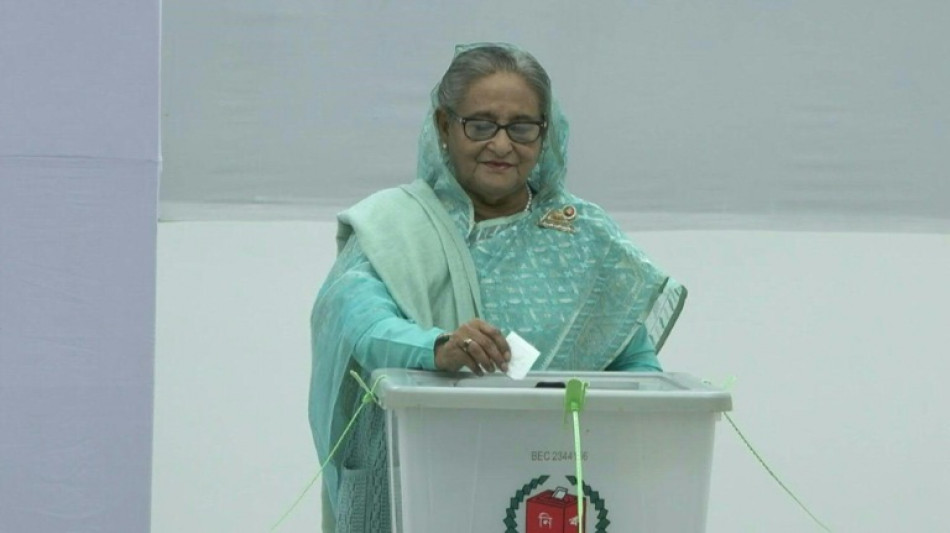 Législatives au Bangladesh: victoire sans surprise de la Première ministre Hasina