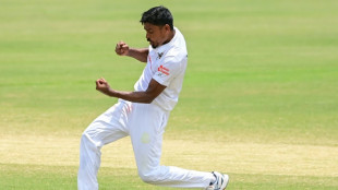 Sri Lanka edge towards draw against Bangladesh on final day