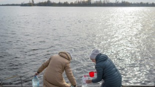 Ukraine: au bord du Dniepr à Kherson, réserve d'eau et réseau mobile russe