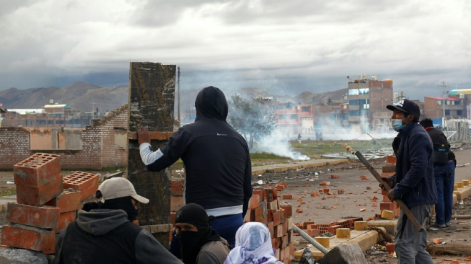 Nearly 50 injured in Peru's latest anti-government march