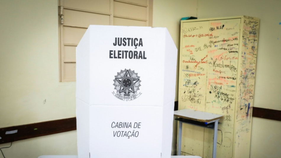 Le Brésil vote: choc entre Lula le revenant et Bolsonaro le sortant