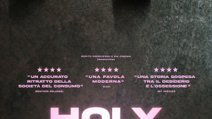 Holy Shoes, l'opera prima di Luigi Di Capua in sala il 4 luglio