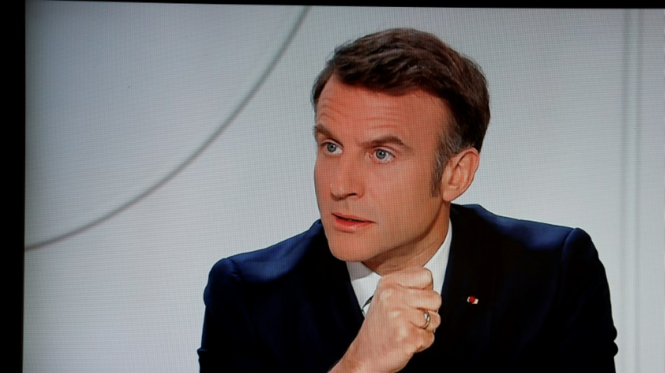 Macron: il faut être "prêts à répondre" à l'"escalade" russe, mais "jamais nous ne mènerons d'offensive"