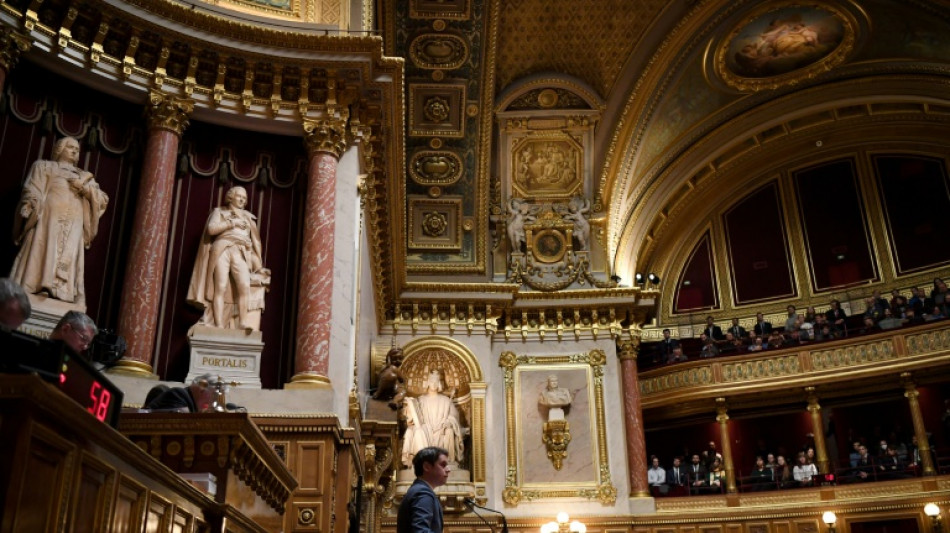 Retraites: le gouvernement tend la main à la droite à l'ouverture des débats au Sénat