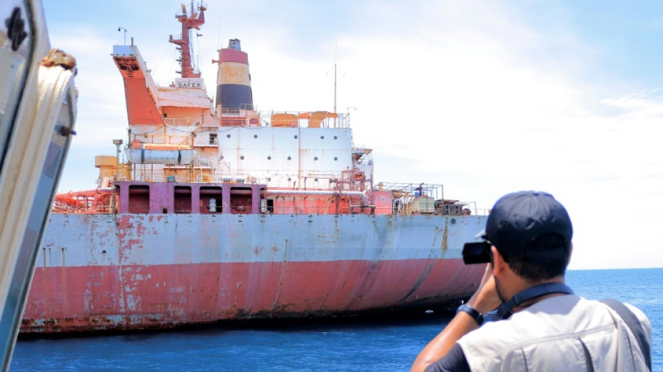 No alternative to risky oil tanker salvage in Yemen, UN says