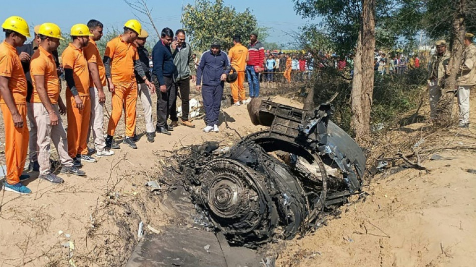 Un piloto muerto tras colisión de dos aviones militares en India