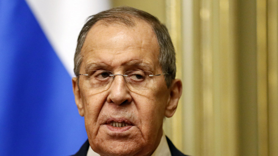 Lavrov: 'Usa perdonano molte cose a Kiev, gli fa comodo'