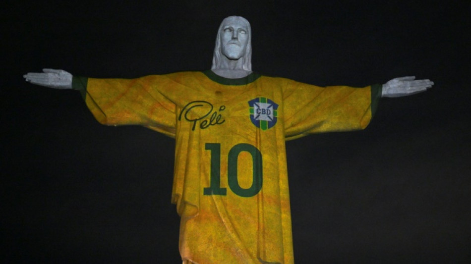 Au Brésil, hommages à Pelé pour le premier anniversaire de sa mort