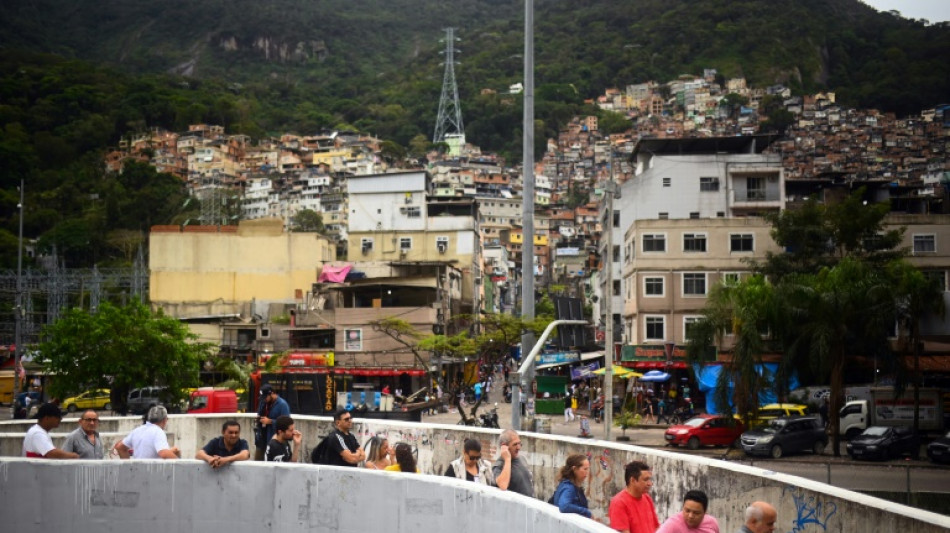 Brésil: le pouvoir d'achat, décisif pour les électeurs d'une favela à Rio