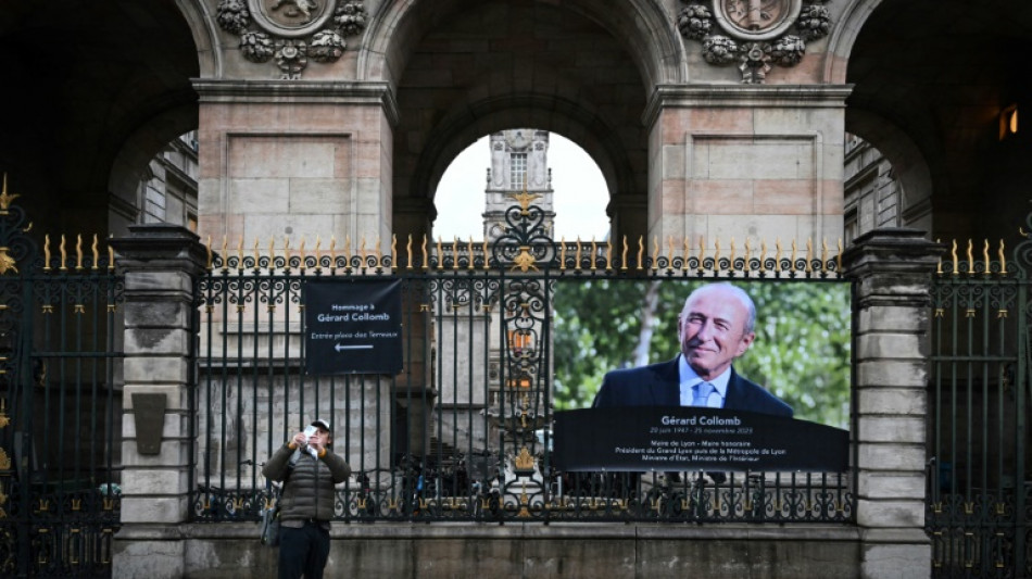 Gérard Collomb salué comme un "homme d'Etat" lors de ses obsèques à Lyon