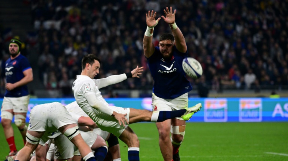 England scrum-half Mitchell to see specialist on neck injury