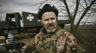 On Ukraine frontline, old friends and a Soviet artillery gun