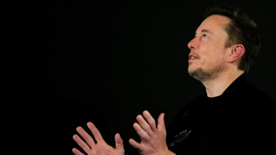 Start-up xAI de Elon Musk lançará primeiro modelo de IA