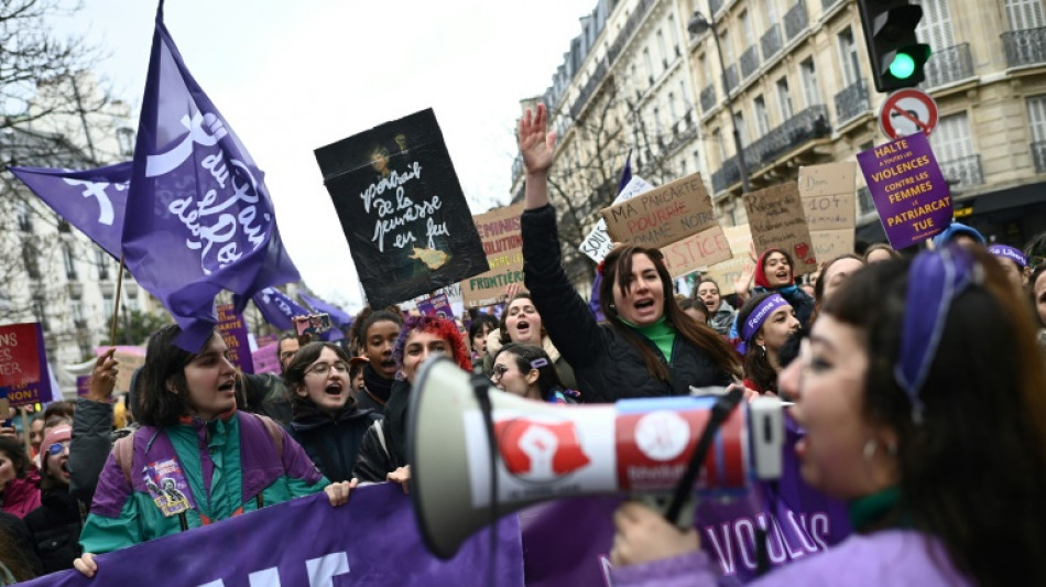 8-mars: un sceau sur l'IVG, des manifestations pour l'égalité femmes-hommes