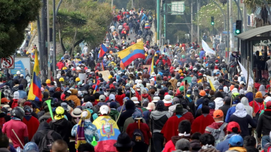 Manifestations en Equateur: 18 policiers "disparus" après l'attaque d'un commissariat